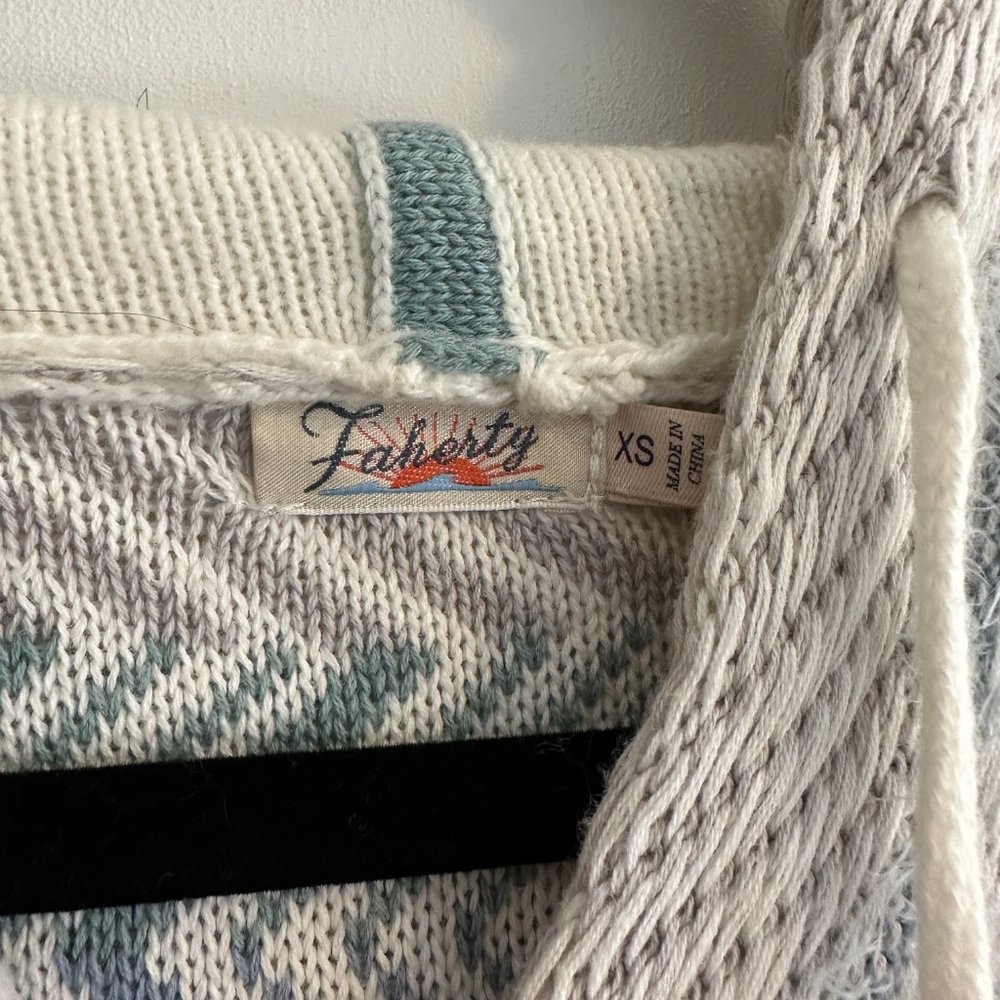 Faherty Poncho - Picture 4 of 5